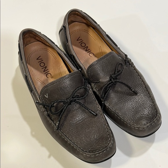 Vionic - Gray/Brown Leather Slip-On Loafers, Driving, 8 - Picture 2 of 9
